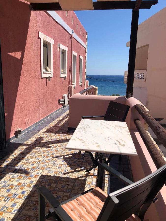 Pink House Apartment Palaiochora Exterior photo